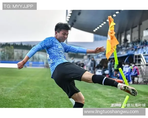 西安羽毛球队以72分稳居锦标赛积分榜首位展现强劲实力 西安羽毛球队以72分稳居锦标赛积分榜首位展现强劲实力