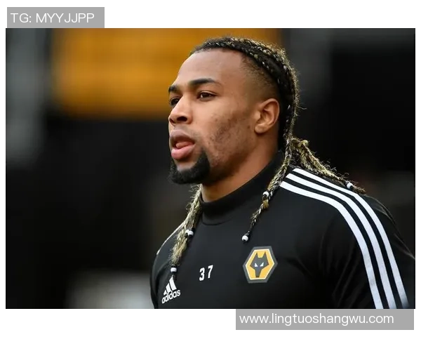 足球明星断眉高清图片欣赏揭秘他们独特魅力与风格的背后故事